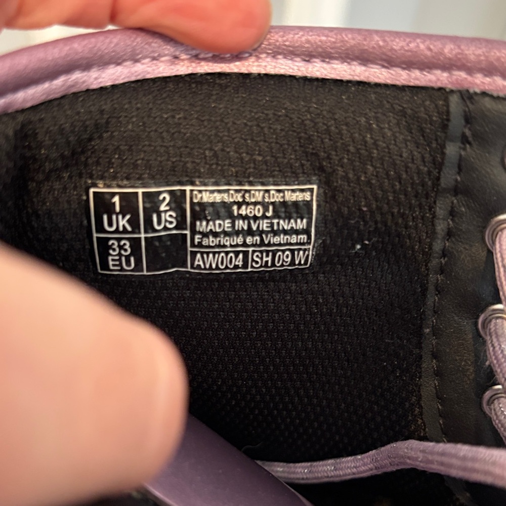 Dr. Martens Girls Pink Lavender Spark Metallic Boots Size 2 US - Picture 6 of 10